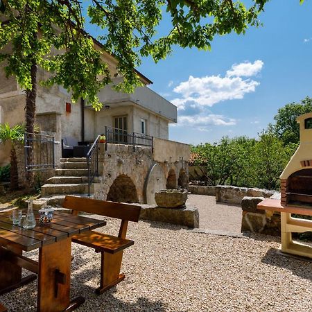 Kuca Za Odmor "Na Paltu" Vila Risika Exterior foto