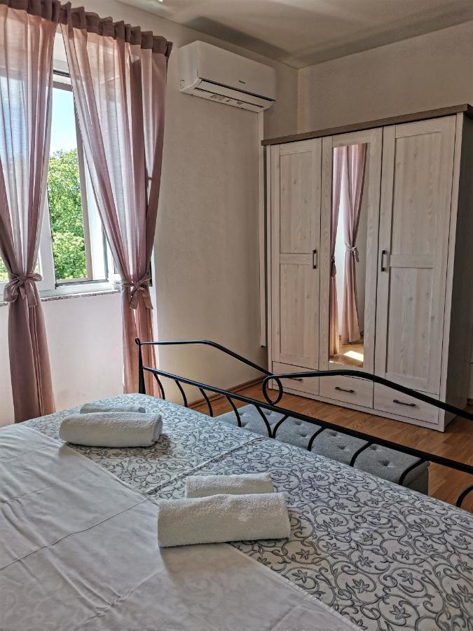 Kuca Za Odmor "Na Paltu" Vila Risika Exterior foto