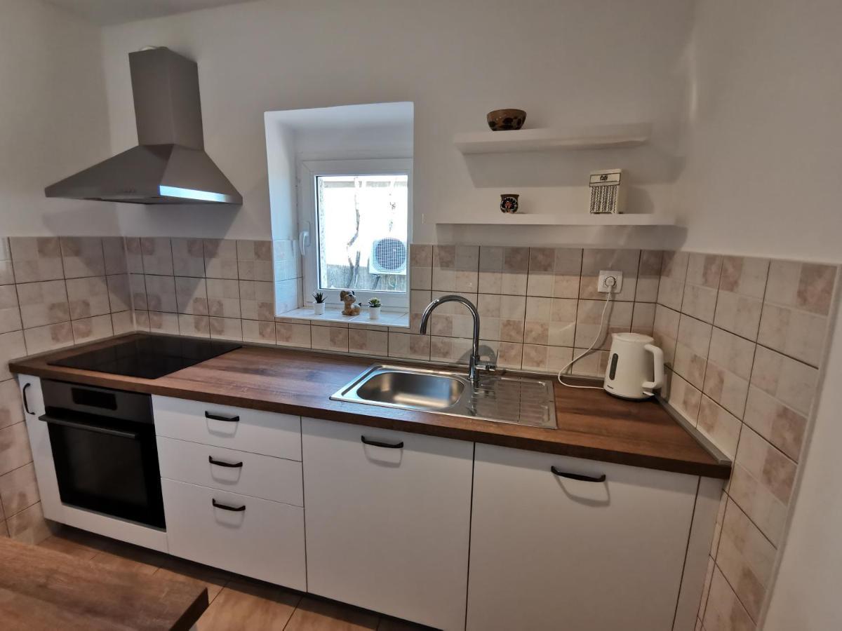 Kuca Za Odmor "Na Paltu" Vila Risika Exterior foto